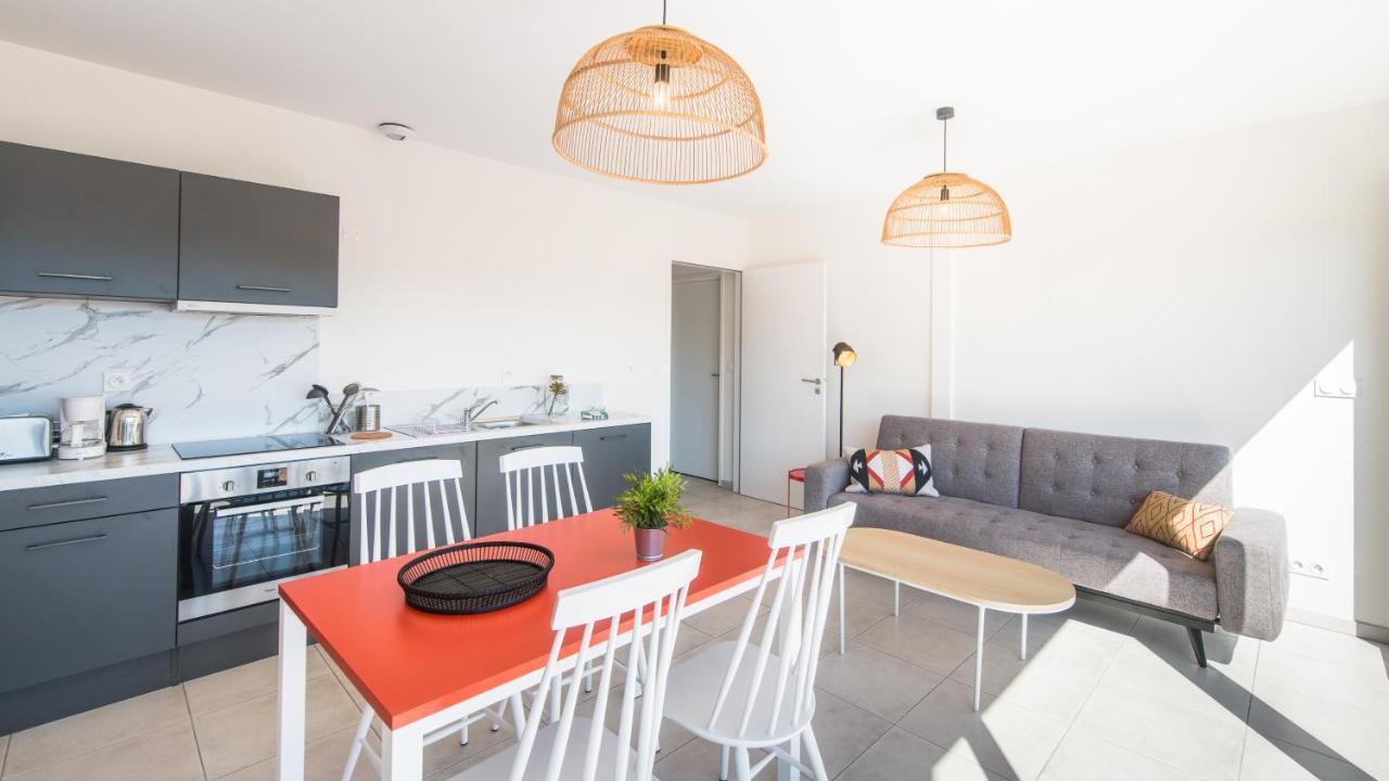 Le Soleil Levant avec balcon et parking privé, 2 adultes et 1 enfant Sarlat Esterno foto